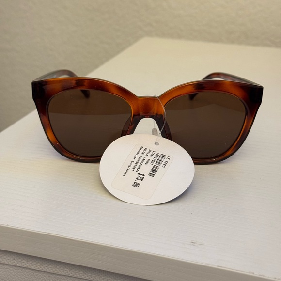 Le Specs Brown toffee Cat-Eye Sunglasses main image 14